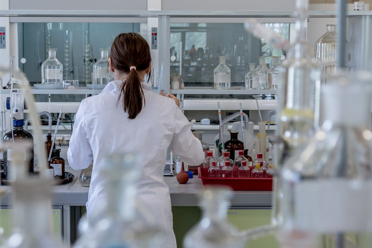 5 Ergonomic Items All Science Labs Should Have